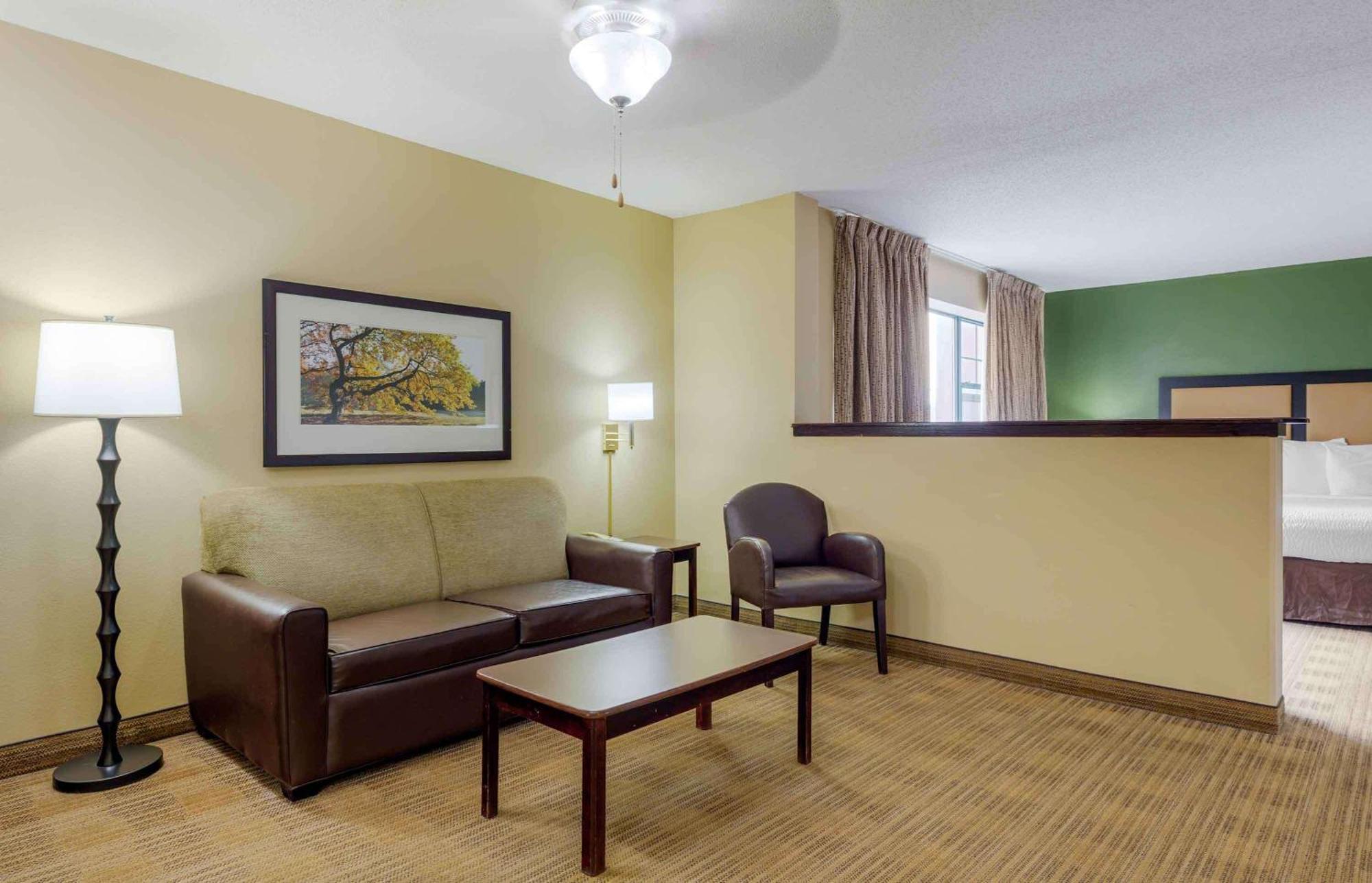 Extended Stay America - Providence - West Warwick Экстерьер фото